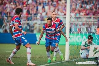 Fortaleza Atropela Juventude com Goleada de 5 a 0 em um Jogo de Comédia